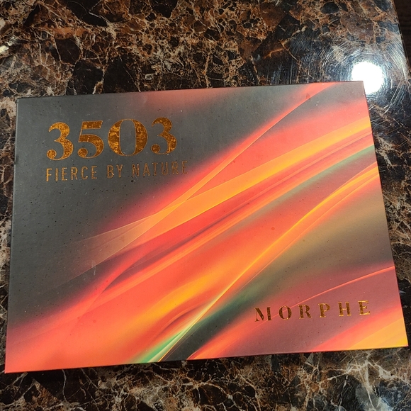 Makeup - Picture 1 of 8